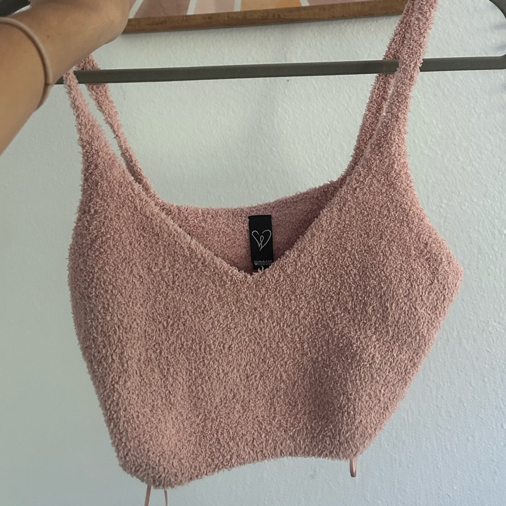 WINDSOR PINK FUZZY CROP TOP